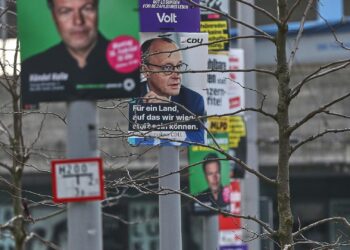 Wahlplakate zur Bundestagswahl (Archiv)