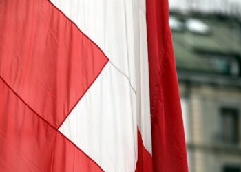 Dutzende Tote bei Bar-Explosion in Schweizer Skiort 3 Fahne der Schweiz (Archiv)