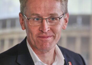 Günther zeigt sich offen für Debatte um Teilzeitarbeit 2 Daniel Günther (Archiv)