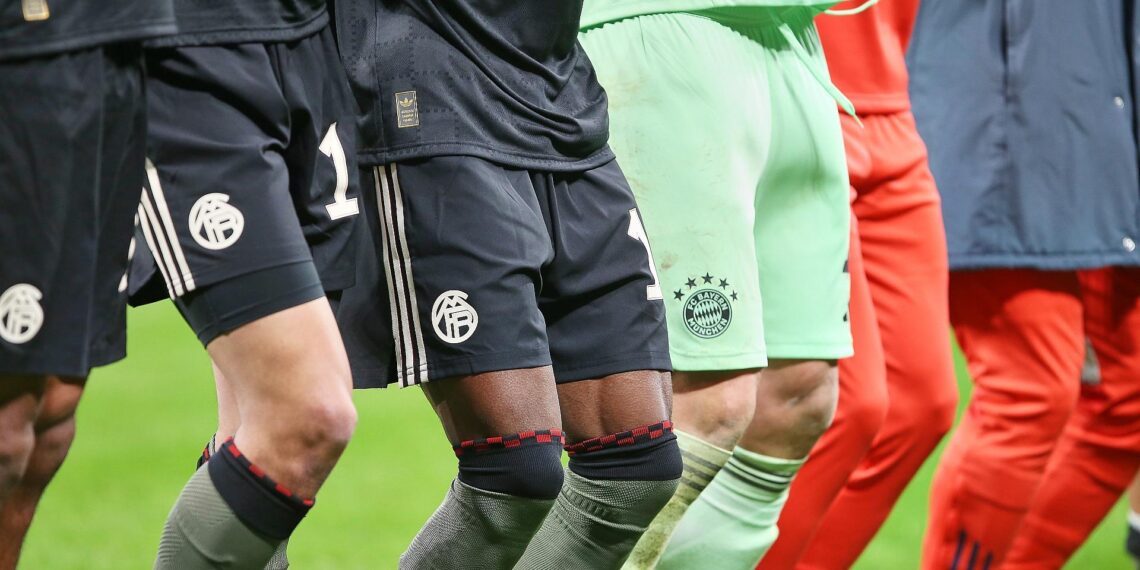 Leverkusen empfängt im DFB-Pokal-Halbfinale die Bayern 1 Bayern-Spieler (Archiv)