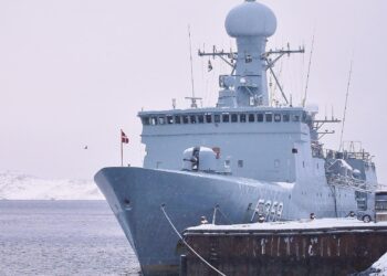 Rutte sieht sich öffnende Seewege im gesamten Hohen Norden 2 Dänisches Kriegsschiff in Grönland (Archiv)