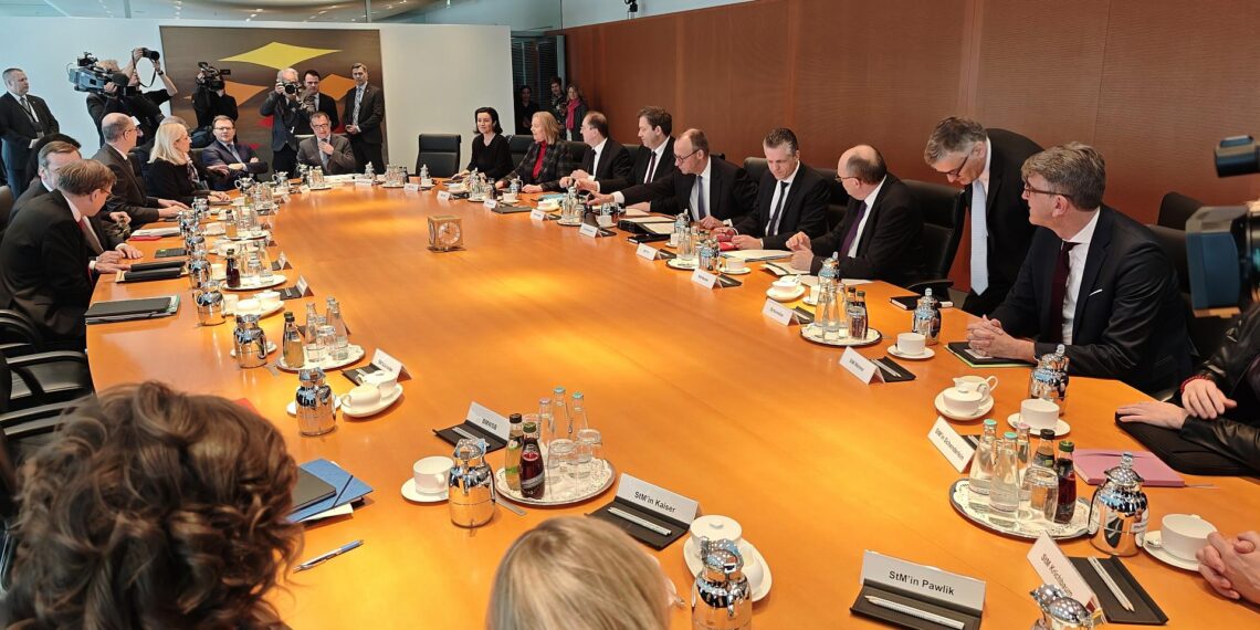 Kabinettssitzung (Archiv)