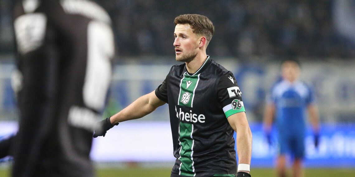 2. Bundesliga: Hannover 96 siegt knapp gegen Arminia Bielefeld 1 Enzo Leopold (Archiv)