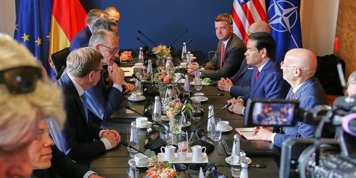 US-Außenminister hat Lob für Deutschland 1 Treffen zwischen deutscher und US-Delegation mit Merz und Rubio am 13.02.2026