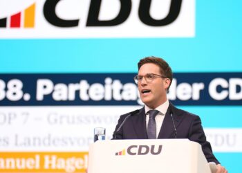 Hagel prophezeit "Massenentlassungen" durch AfD-Politik 2 Manuel Hagel am 20.02.2026