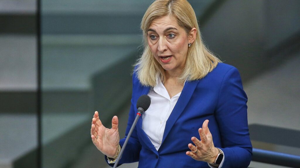 Nina Warken am 25.02.2026