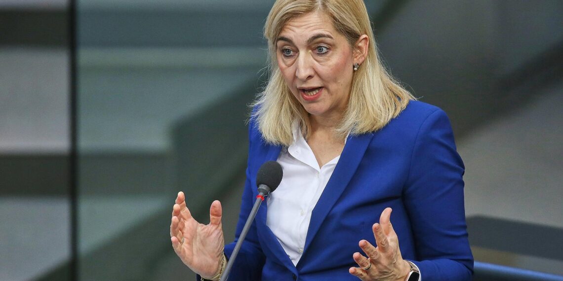 Nina Warken am 25.02.2026