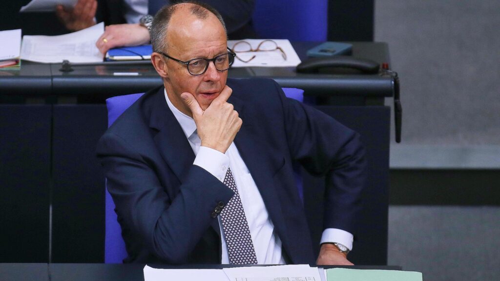 Bundesregierung vorab über Militärschlag gegen den Iran informiert 7 Friedrich Merz am 27.02.2026