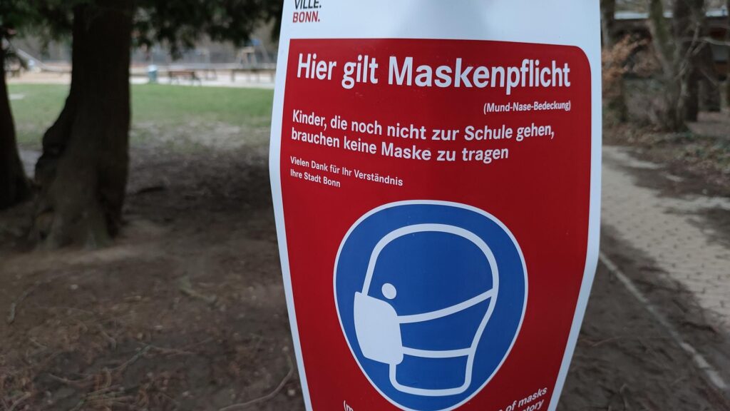 Hinweis auf Maskenpflicht (Archiv)