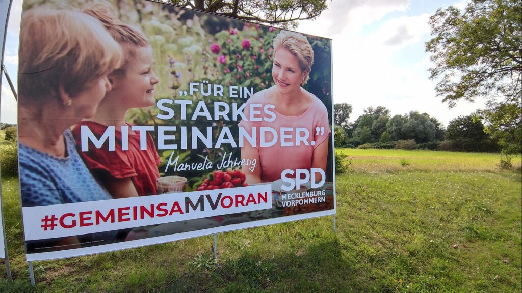 Vorwurf der "strukturellen Selbstbedienung" gegen Nordost-SPD 14 SPD-Plakat zur Landtagswahl Mecklenburg-Vorpommern 2021 (Archiv)