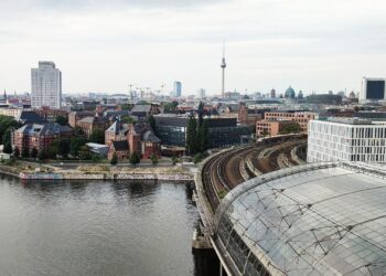 SPD fordert stärkeres Engagement des Bundes für die Hauptstadt 2 Blick über Berlin (Archiv)