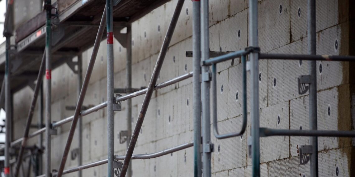 Gerüstbau für Wärmedämmung (Archiv)