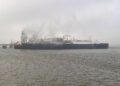 Schwimmendes LNG-Terminal in Wilhelmshaven (Archiv)