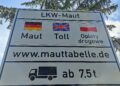 Hinweisschild auf LKW-Maut (Archiv)