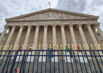 Haushalt verabschiedet: Lecornu-Regierung trotzt Misstrauensvoten 2 Französische Nationalversammlung (Archiv)