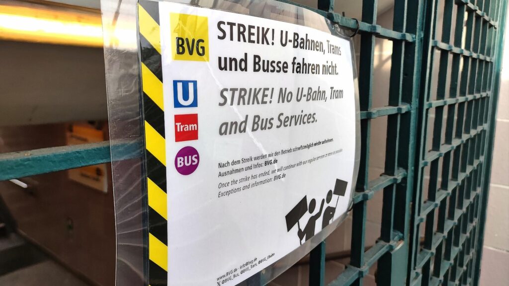 Streik bei den Berliner Verkehrsbetrieben (Archiv)
