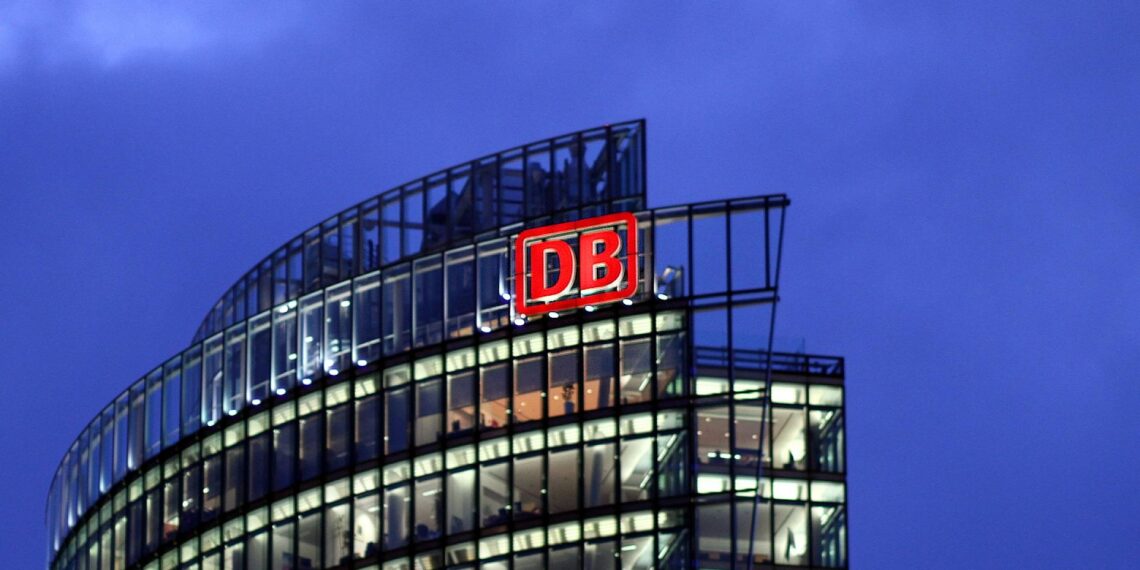 Bahn-Zentrale (Archiv)