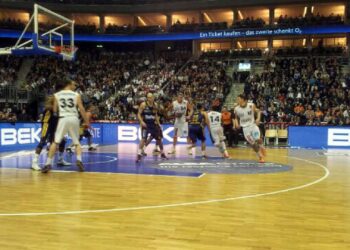 Basketball-Spiel (Archiv)