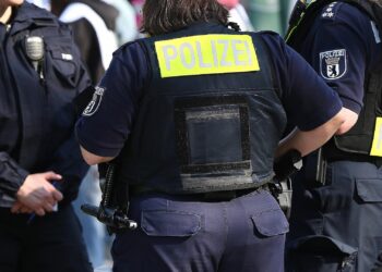 Polizistinnen (Archiv)