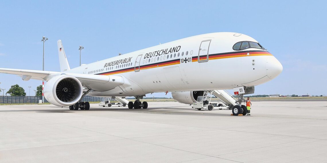 Regierungsflieger sollen Internet-Upgrade bekommen 1 Flugzeug der Flugbereitschaft (Archiv)