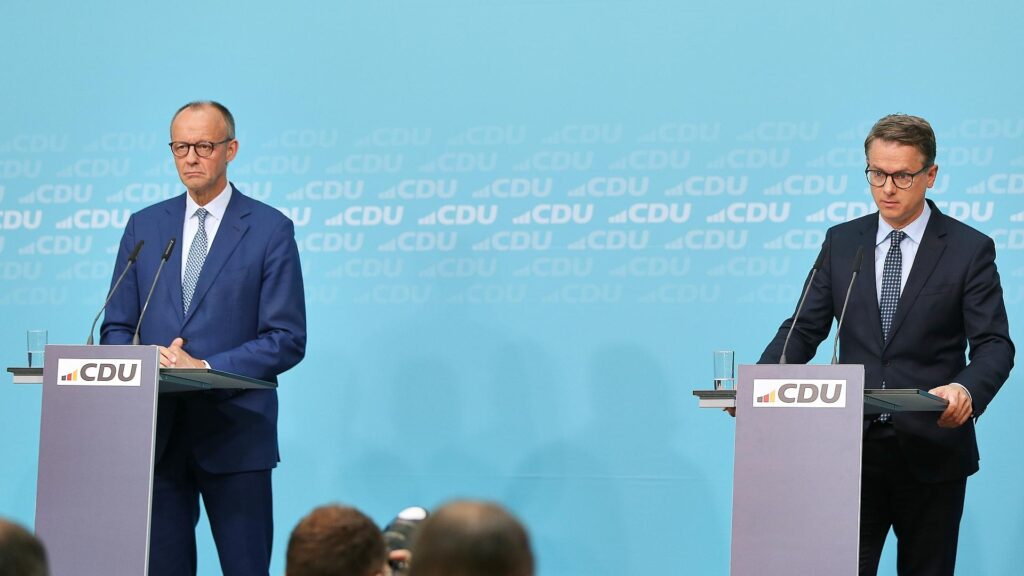 Friedrich Merz und Carsten Linnemann (Archiv)