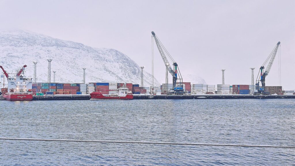 Container im Hafen von Nuuk auf Grönland (Archiv)
