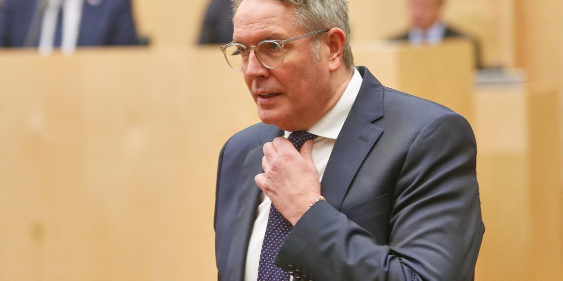 Schweitzer will USA bei Ramstein-Nutzung nicht einschränken 1 Alexander Schweitzer (Archiv)