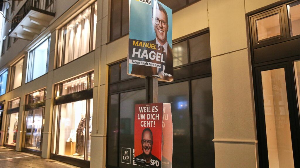 Baden-Württemberger SPD zeigt sich frustriert vom Wahlkampf 14 Wahlplakate zur Landtagswahl in Baden-Württemberg von CDU und SPD (Archiv)