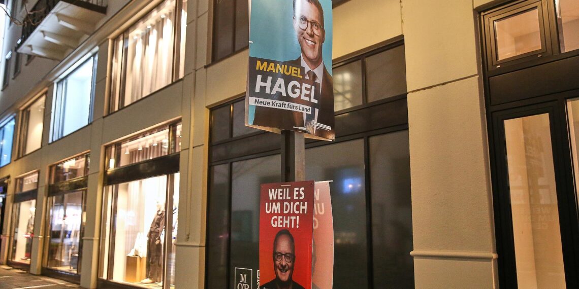 Wahlplakate zur Landtagswahl in Baden-Württemberg von CDU und SPD (Archiv)