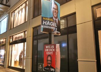 Wahlplakate zur Landtagswahl in Baden-Württemberg von CDU und SPD (Archiv)