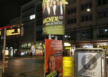 Wahlplakate zur Landtagswahl in Baden-Württemberg (Archiv)