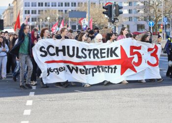 Schüler-Demo gegen Wehrdienstpläne am 05.03.2026