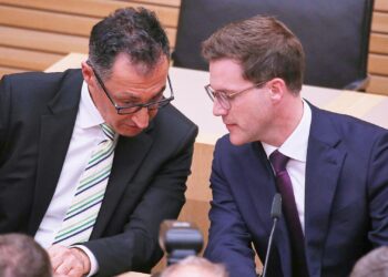 Bundes-CDU sieht keine Mitverantwortung für Wahlergebnis in BW 5 Cem Özdemir und Manuel Hagel am 08.03.2026