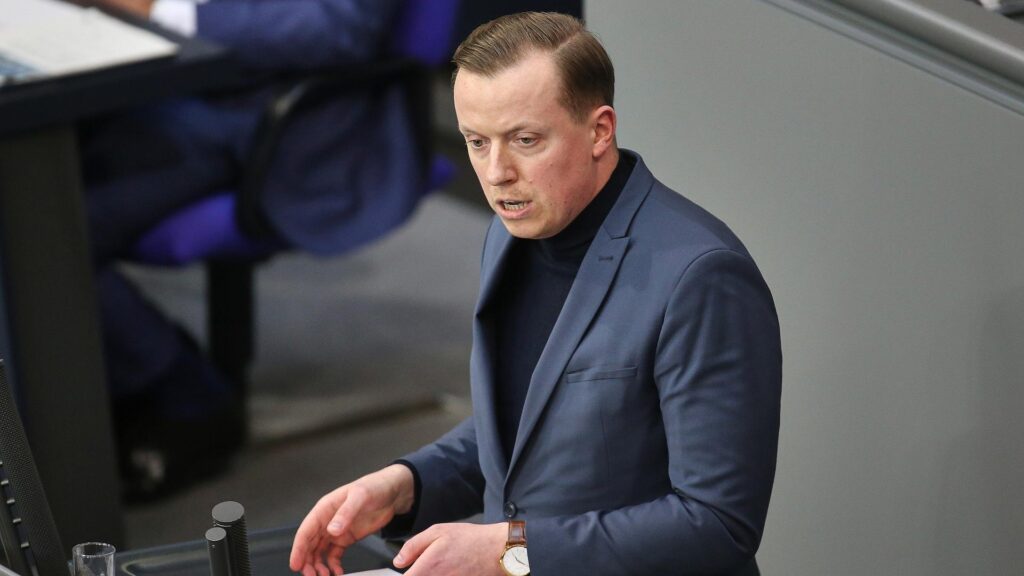 Adis Ahmetovic am 18.03.2026