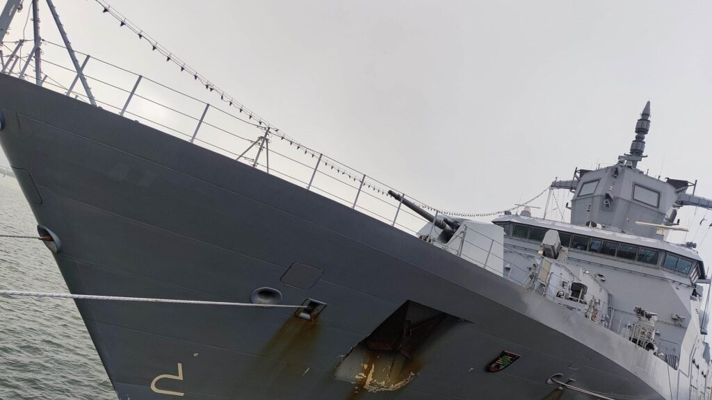 Deutsches Kriegsschiff (Archiv)