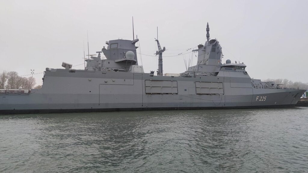 Deutsches Kriegsschiff (Archiv)