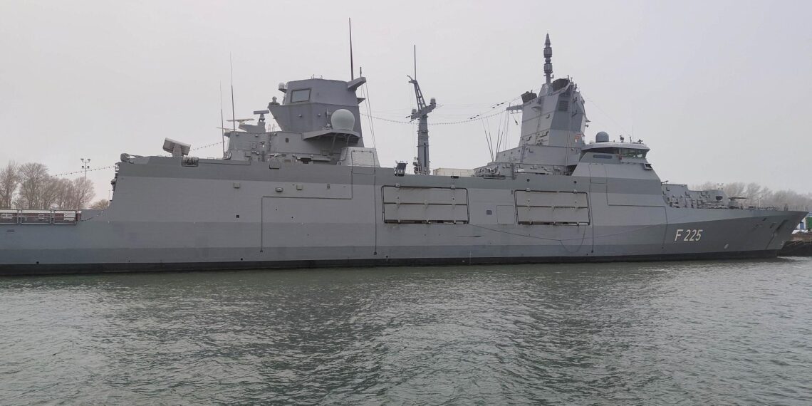 Deutsches Kriegsschiff (Archiv)