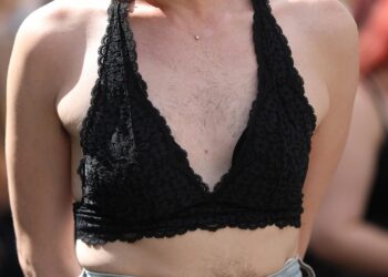 Queerbeauftragte verteidigt Selbstbestimmungsgesetz 2 Transperson (Archiv)