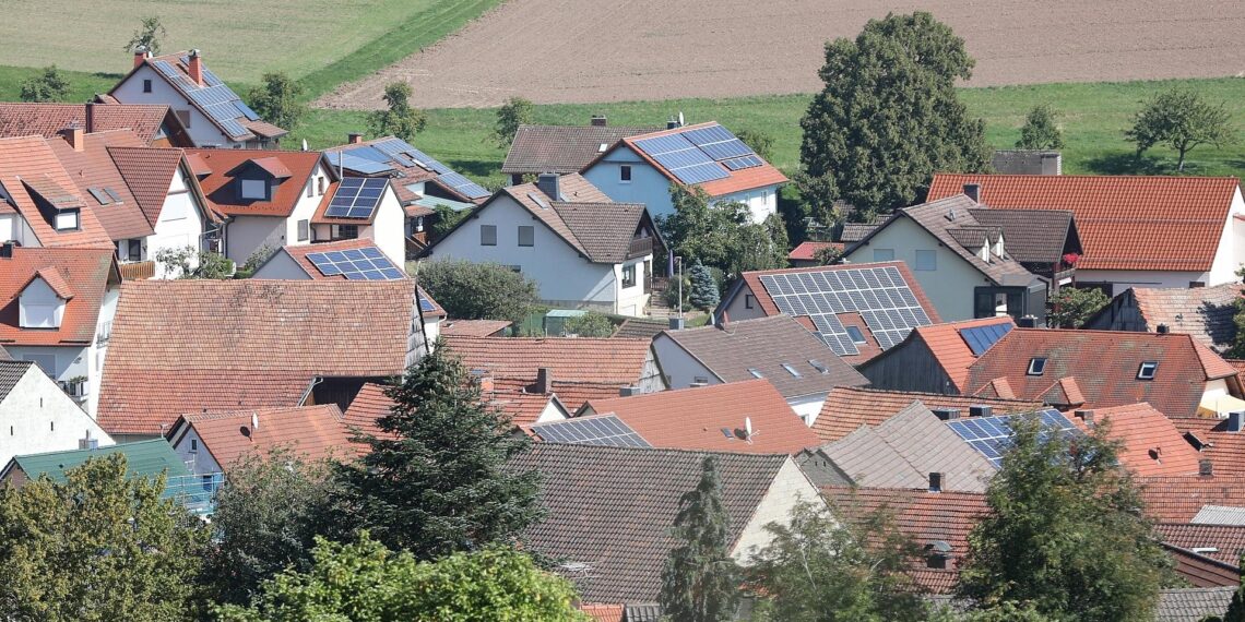 Häuser in einem Dorf (Archiv)