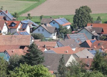 Häuser in einem Dorf (Archiv)