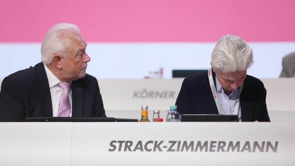 Strack-Zimmermann kann sich FDP-Doppelspitze mit Kubicki vorstellen 15 Wolfgang Kubicki und Marie-Agnes Strack-Zimmermann (Archiv)