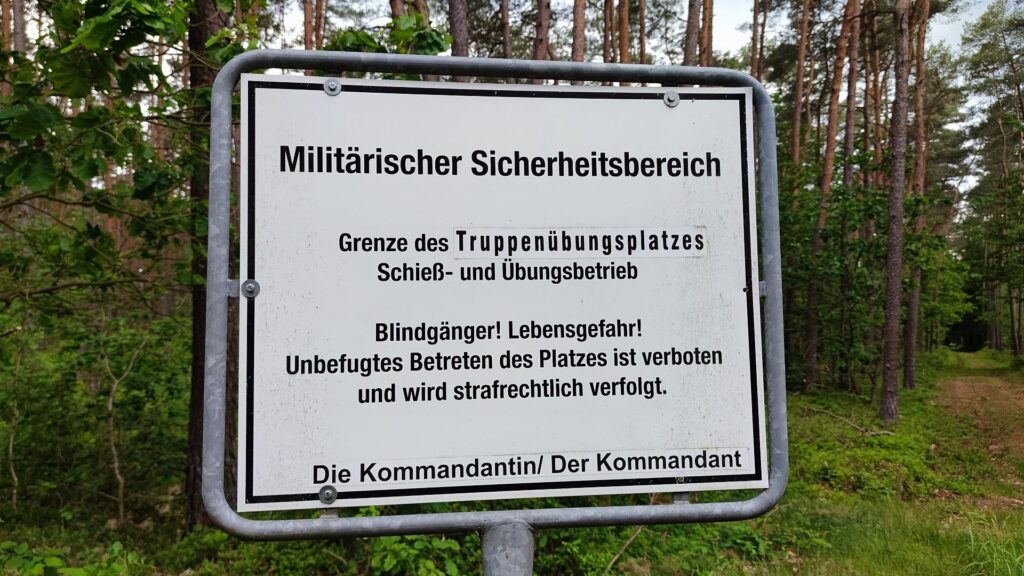 Militärischer Sicherheitsbereich (Archiv)
