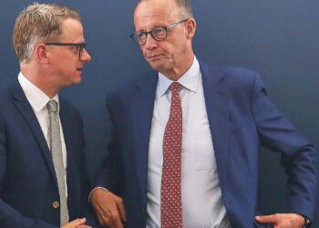 Carsten Linnemann und Friedrich Merz (Archiv)