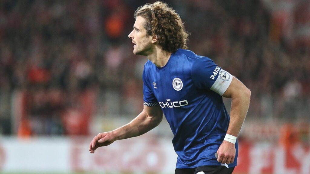 2. Bundesliga: Turbulentes Remis zwischen Arminia und Paderborn 1 Mael Corboz (Archiv)