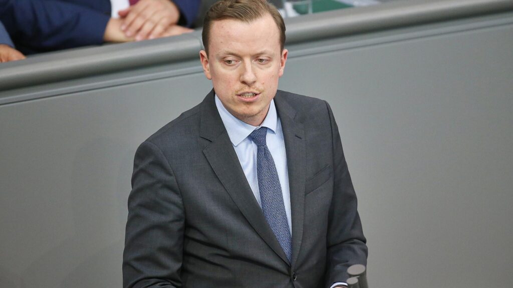 SPD-Politiker Ahmetovic kritisiert Kommunikation von Wadephul 13 Adis Ahmetovic (Archiv)