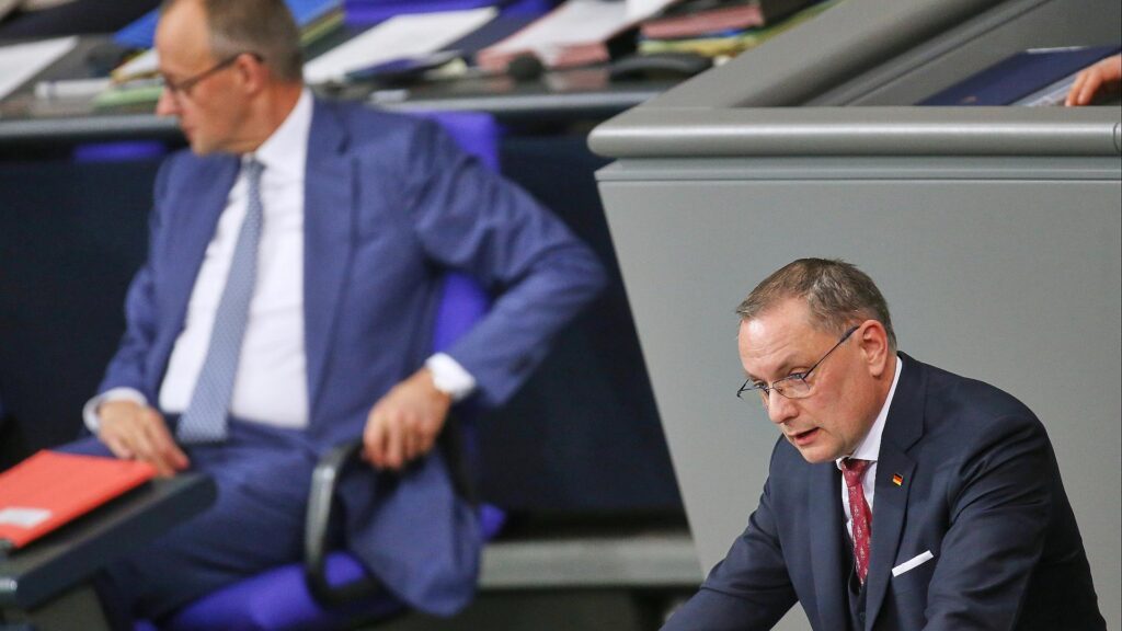 Friedrich Merz und Tino Chrupalla (Archiv)