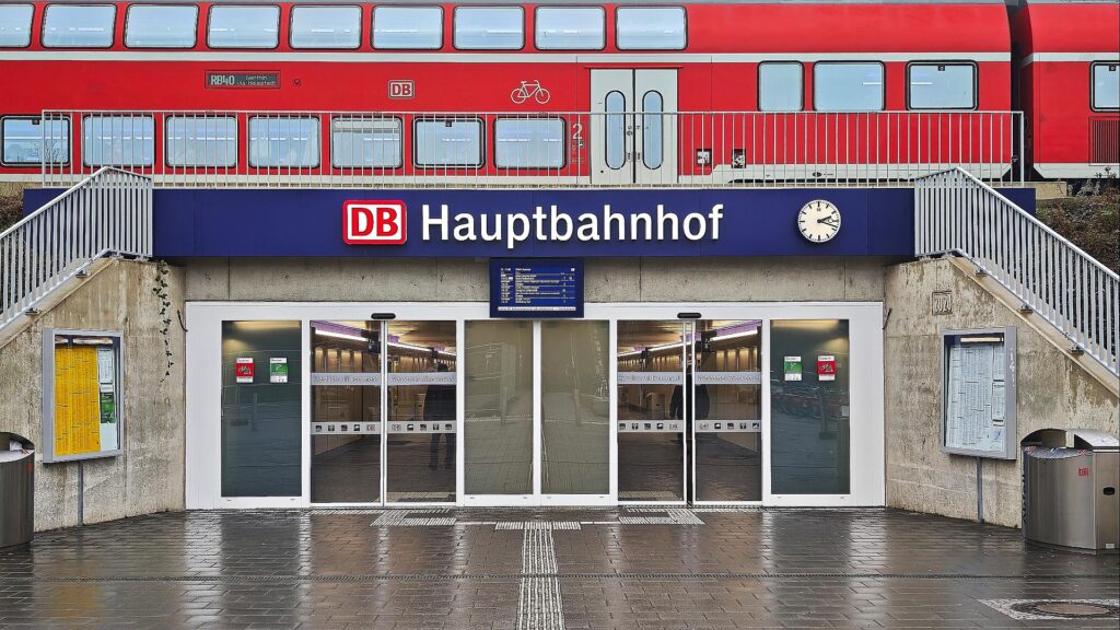 Regionalzug am Hauptbahnhof