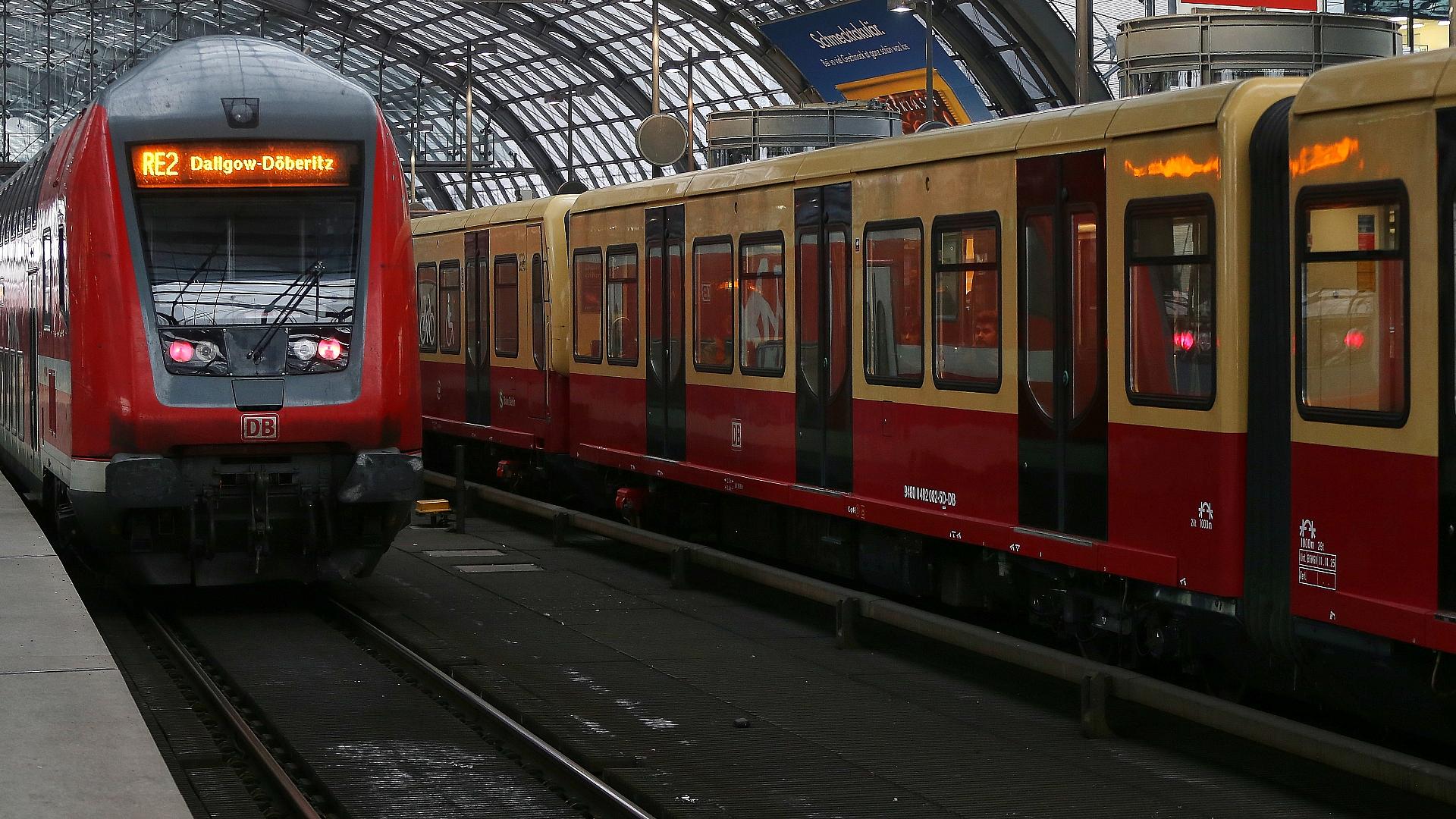 Regionalzug und S-Bahn (Archiv)