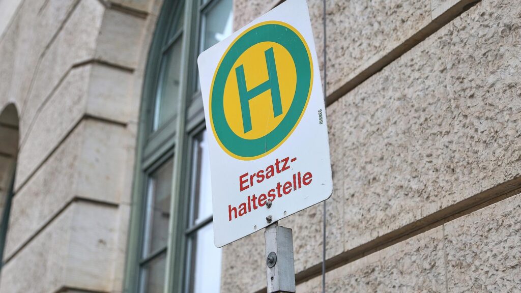 Ersatzhaltestelle (Archiv)