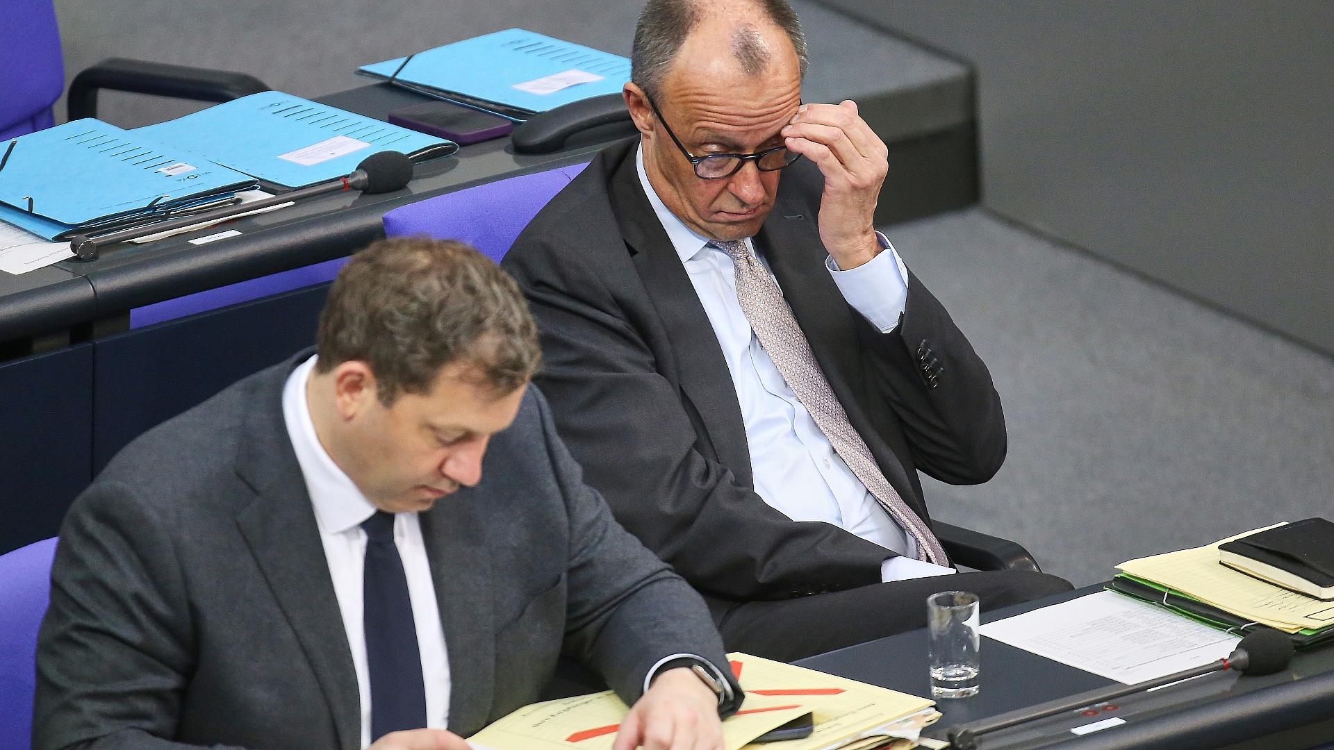 Lars Klingbeil und Friedrich Merz (Archiv)